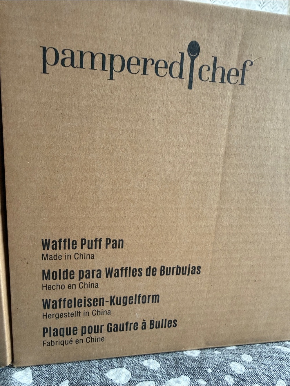 Pampered Chef Brown Waffle Puff Pan Box